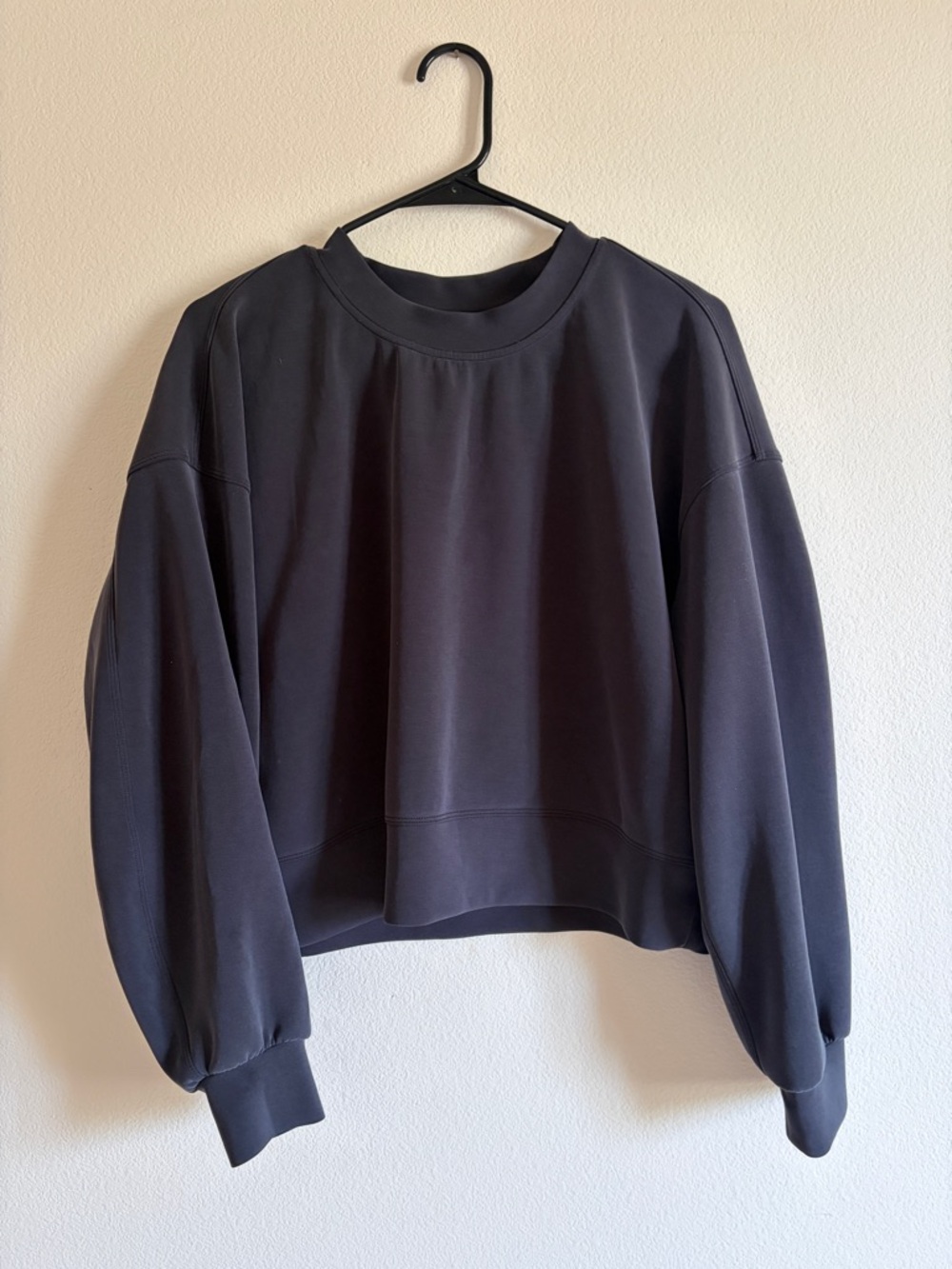 lululemon athletica Black Softstreme Balloon-Sleeve Crewneck Sweatshirt